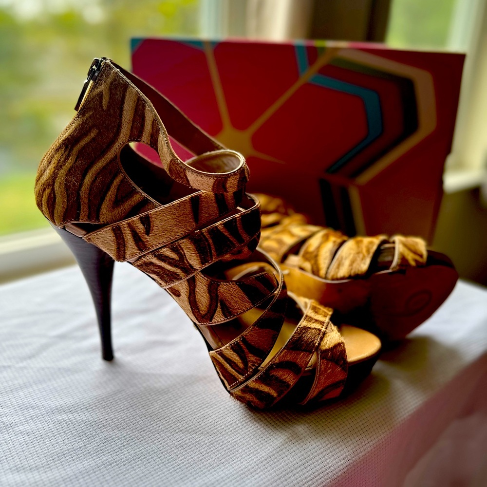 Boutique 9 - size 9 1/2 heels; like new waiting on YOU!